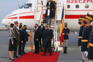 Prezydent rozpoczyna wizytę w Rumunii. Razem z prezydentem USA weźmie udział w szczycie B-9